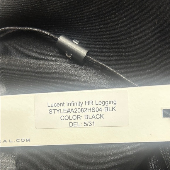 Koral Lucent Infinity Black Leggings - Picture 5 of 5